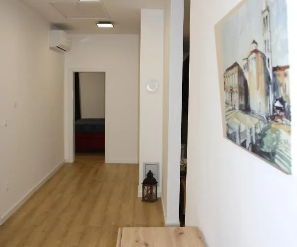 Mel's House * 벤코바츠